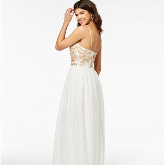 Emerald Sundae Juniors' Metallic-Bodice Ball Gown - Picture 6 of 6